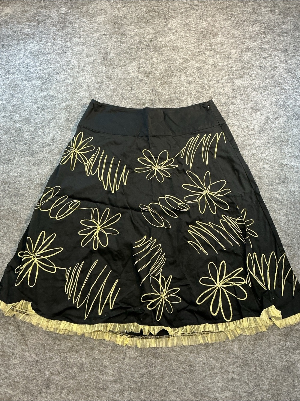 Sunny Leigh Y2K Midi Fit and Flare Cotton Downtown Girl Black Ruffled Skirt